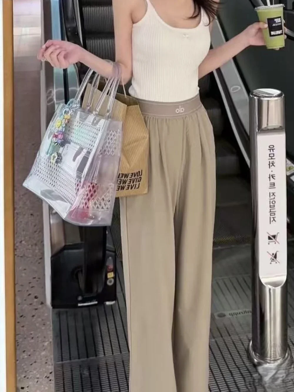 ✨Women Alo Yoga Suit Up Trouser Gravel Color (Regular)Smoke-free family🚫